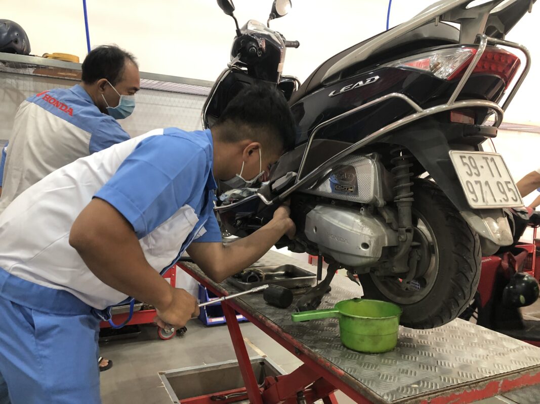 cứu hộ xe máy quận cẩm lệ xuyên đêm