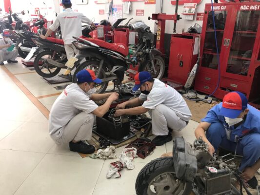 vá xe máy quận hải châu thay ruột xe máy quận hải châu chuyên nghiệp