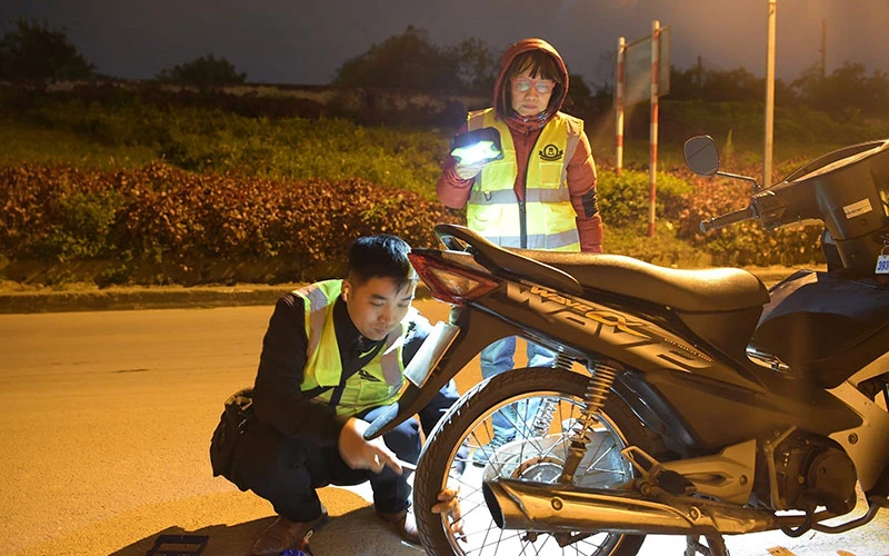 vá xe máy quận hoàng sa chuyên nghiệp