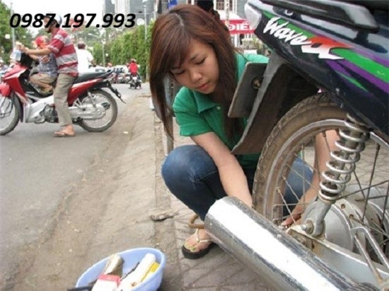 đội cứu hộ xe máy côn đảo
