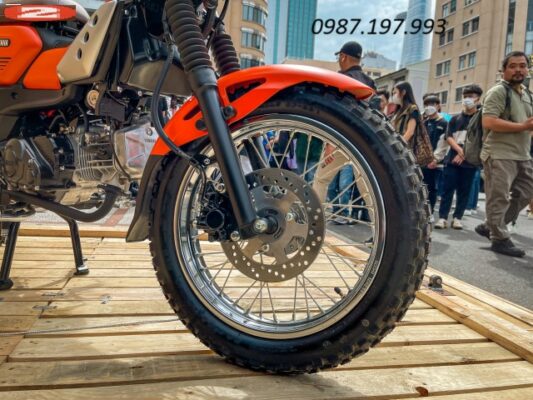vá xe máy dĩ an thay ruột xe máy lưu động uy tín