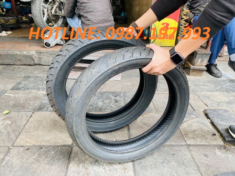 vá vỏ xe máy tại cái răng thay ruột xe máy tận nơi