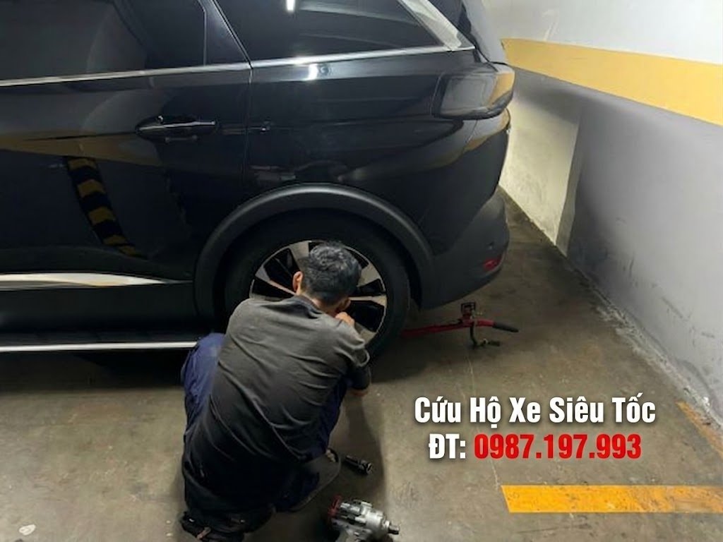 đội vá vỏ ô tô quận 5 - cứu hộ lốp 24/7