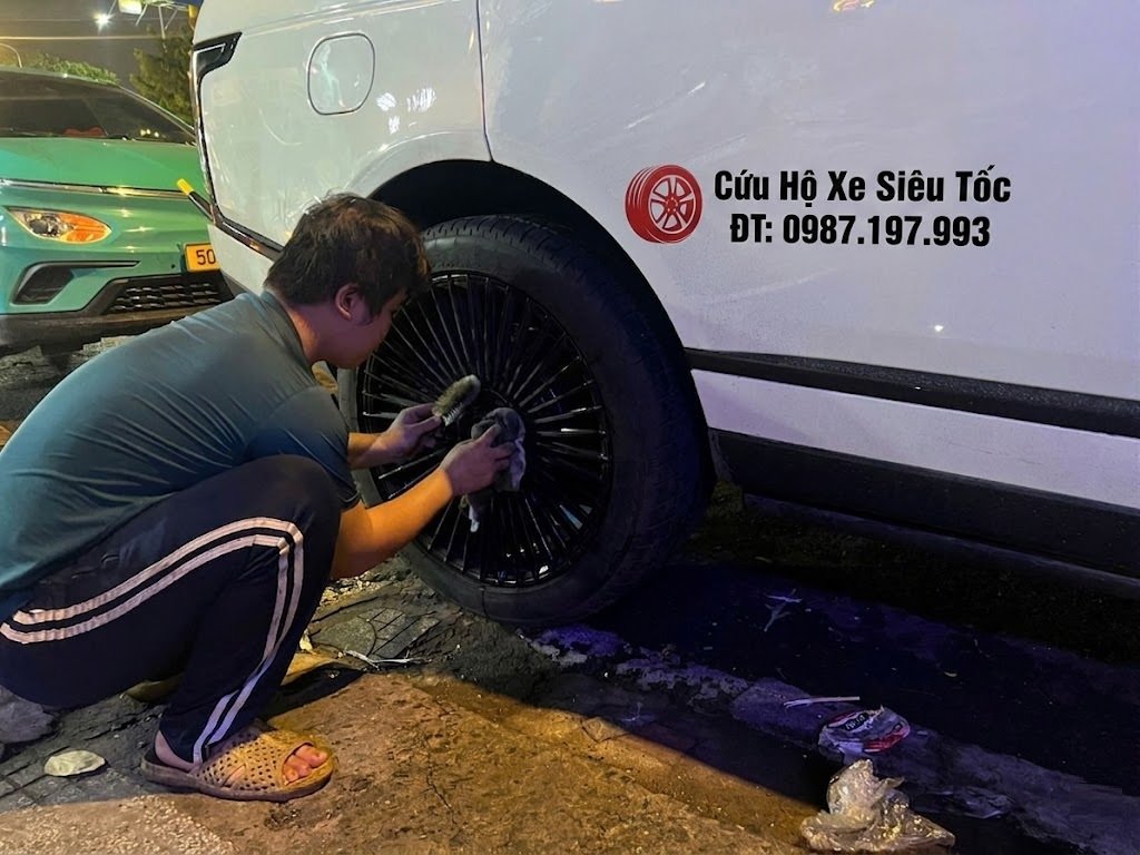 vá vỏ xe ô tô quận 5 phục vụ tận nơi 24/7