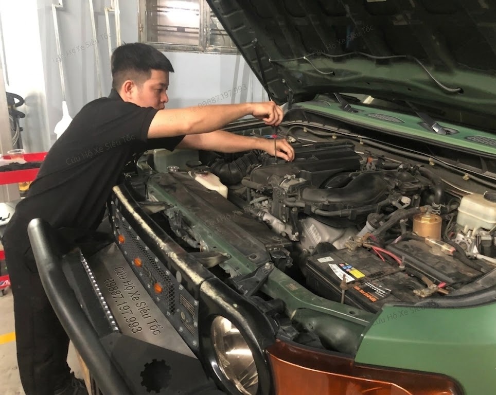 khắc phục tình trạng ô tô bị giật khi chạy