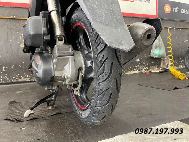 vá xe máy phú giao, thay ruột xe máy giá rẻ
